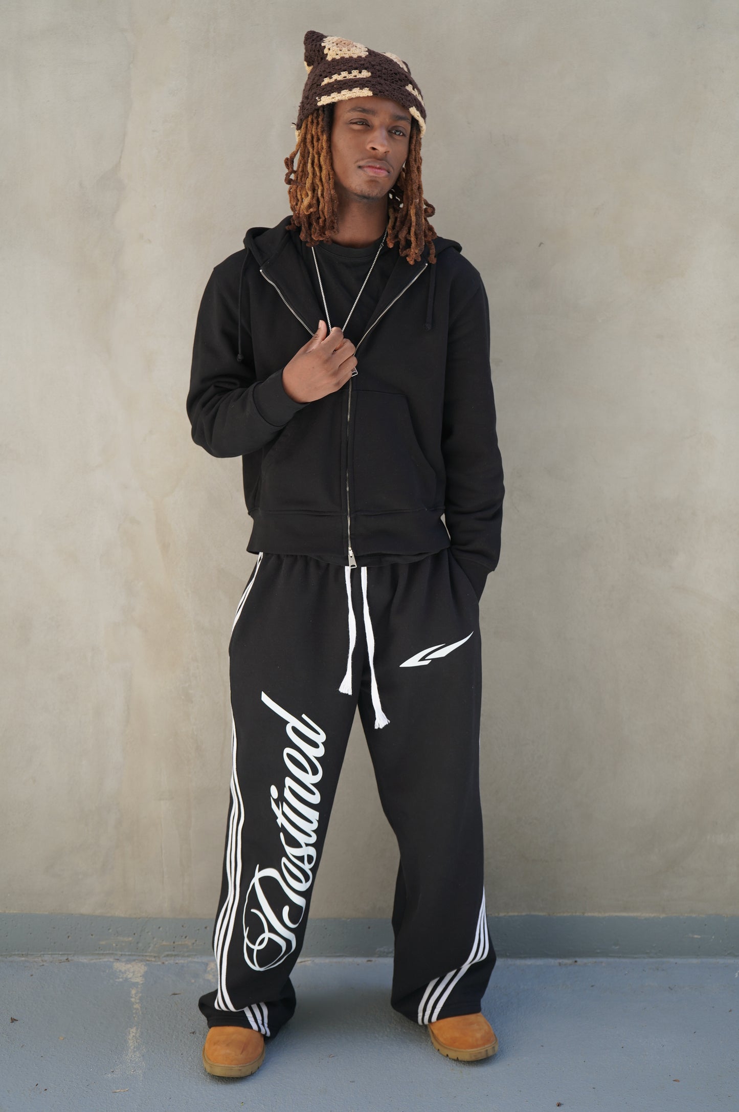"DESTINED" BAGGY SWEATPANTS